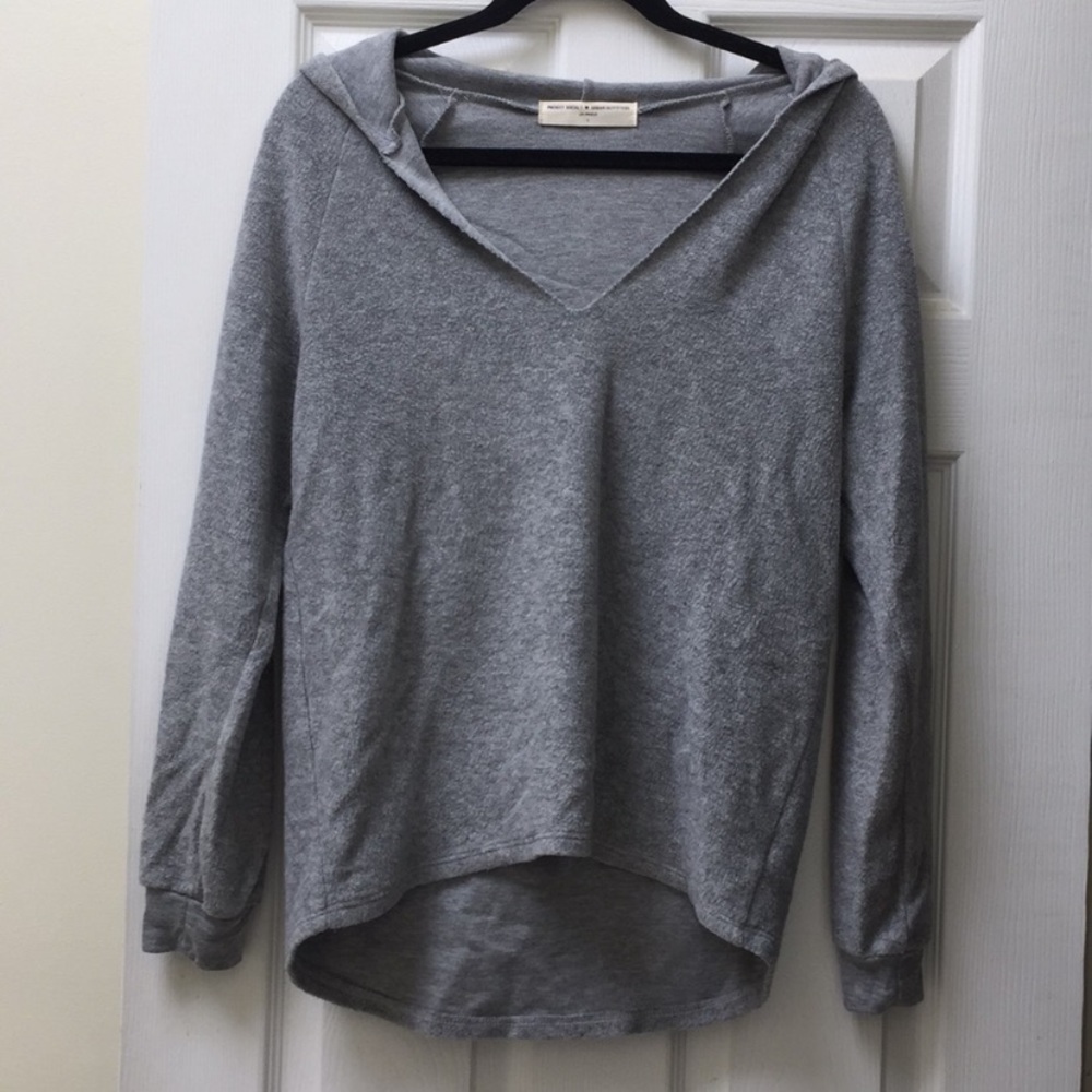 NWOT Urban Outfitters gray sweatshirt